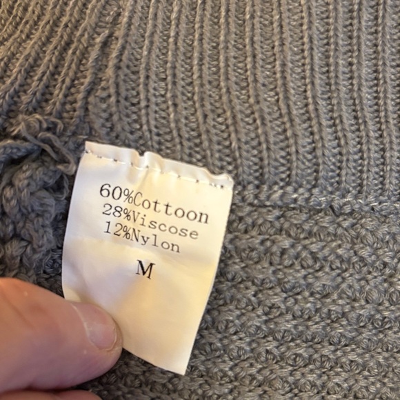 Women's Two-piece Gray Knit Cardigan/Jogger Pants - Picture 6 of 10